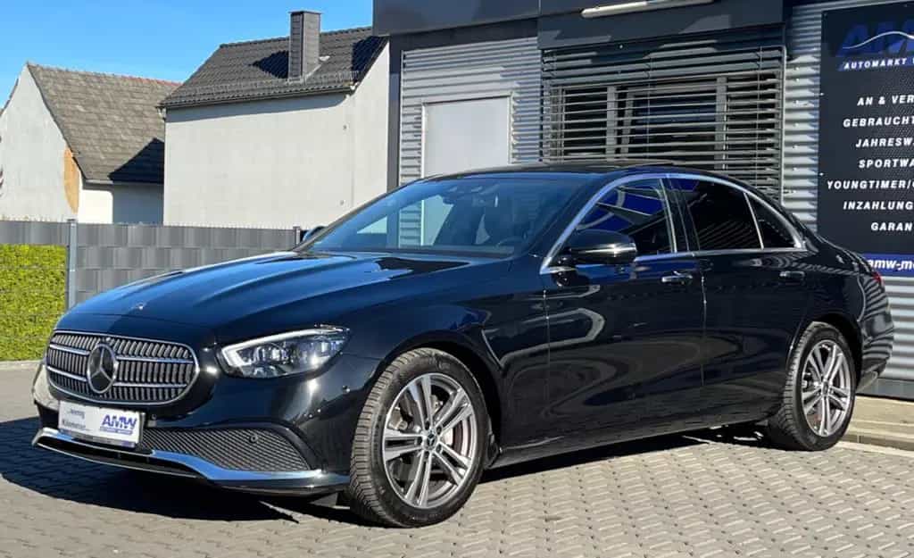 Mercedes-Benz E-Class 220 d Avatgarde*LED*PANO*WIDESCREEN*360° 07/2021-photo-2