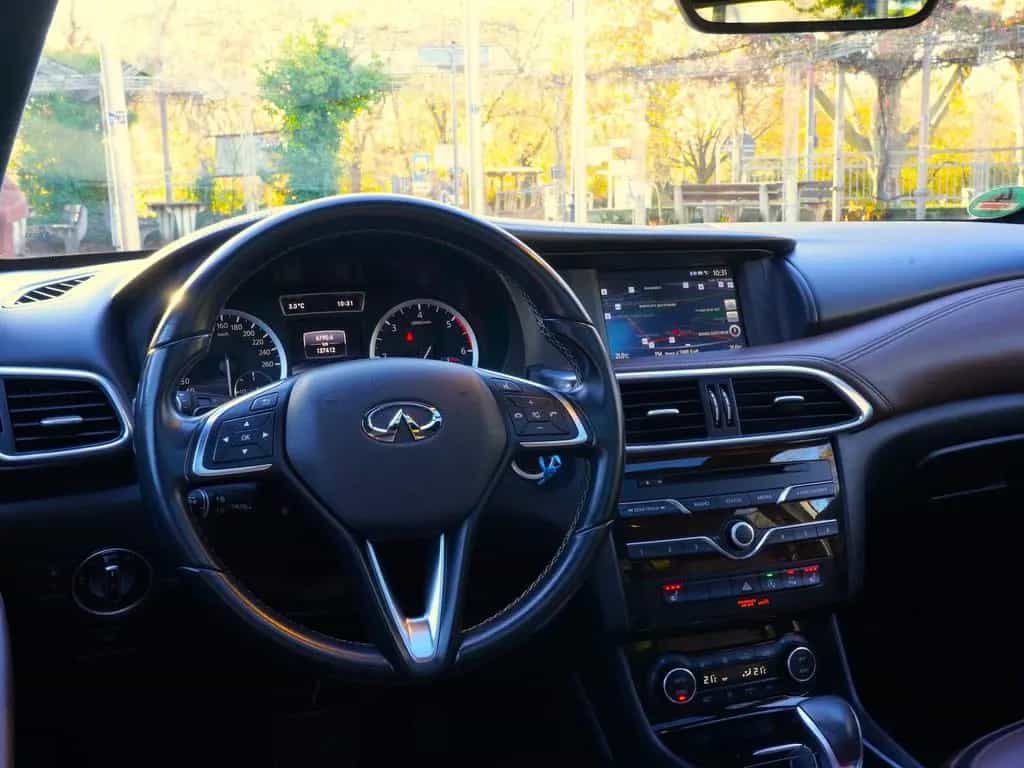 Infiniti QX30 2.2d Luxe Premium Sport Auto.*BOSE~Navi~Pan 08/2016-photo-20