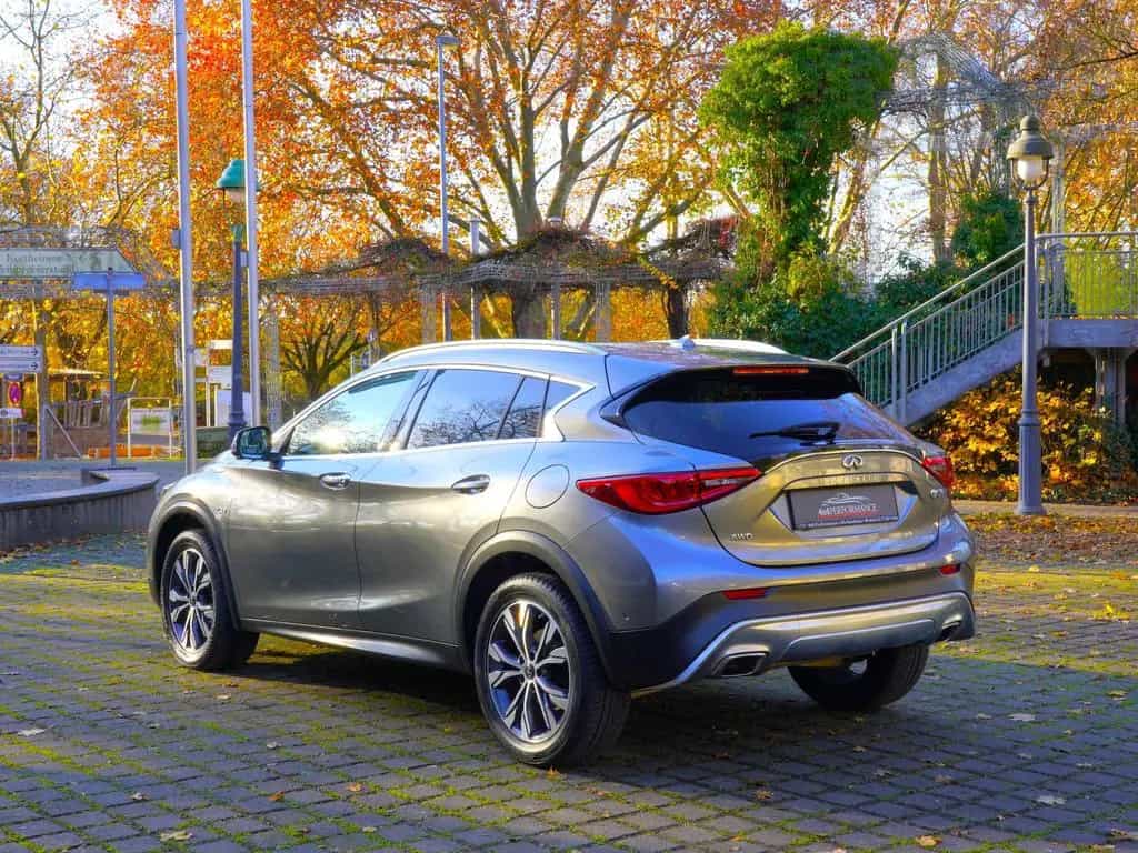 Infiniti QX30 2.2d Luxe Premium Sport Auto.*BOSE~Navi~Pan 08/2016-photo-4