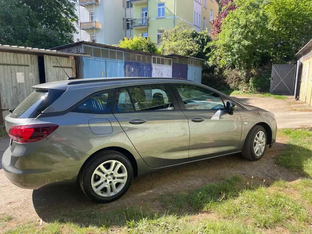 Opel Astra ST 1.2 Turbo 81kW Edition Edition 11/2021-photo-2