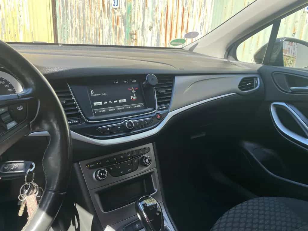 Opel Astra ST 1.2 Turbo 81kW Edition Edition 11/2021-photo-8