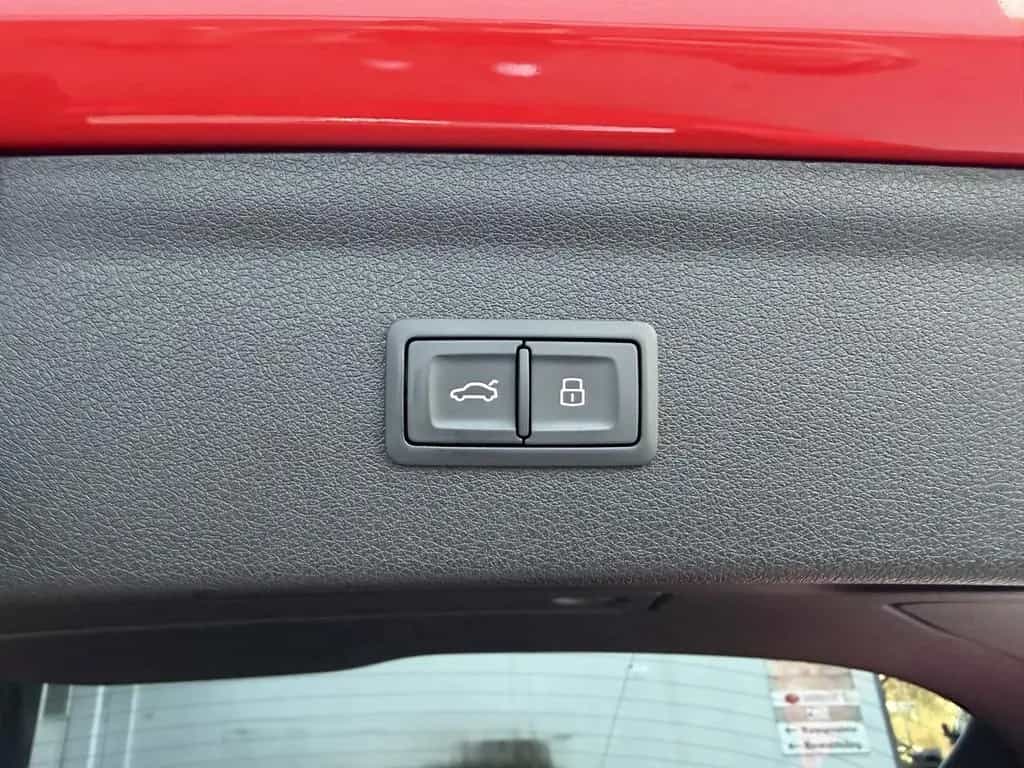 Audi Q3 quattro S-Line Plus Xenon Navi Sitzheizung 07/2018-photo-29