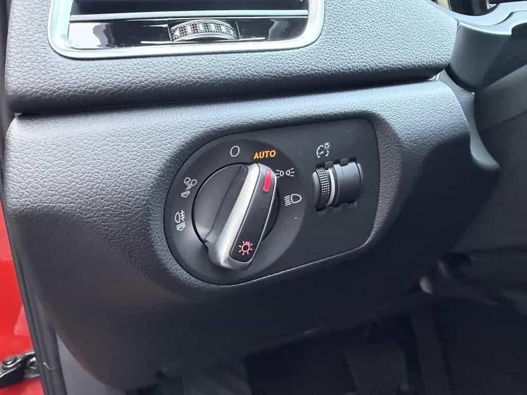 Audi Q3 quattro S-Line Plus Xenon Navi Sitzheizung 07/2018-photo-31