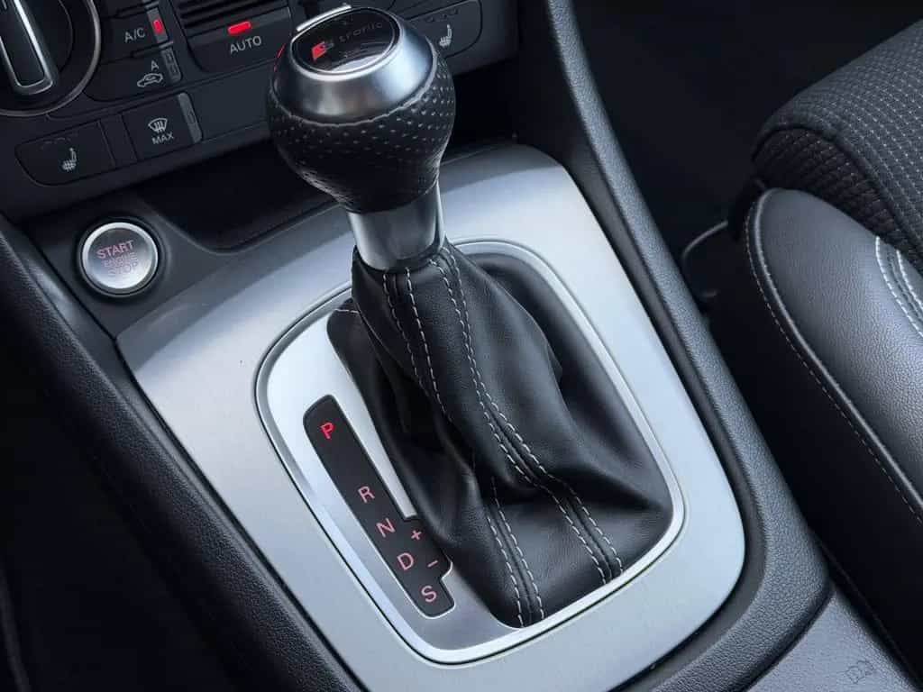 Audi Q3 quattro S-Line Plus Xenon Navi Sitzheizung 07/2018-photo-38