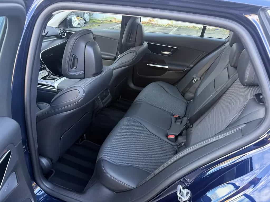 Mercedes-Benz C 220 d Avantgarde LED Distronic Rü-Kamera Pano 06/2022-photo-13