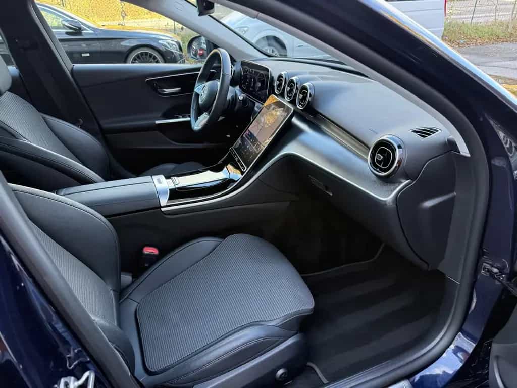 Mercedes-Benz C 220 d Avantgarde LED Distronic Rü-Kamera Pano 06/2022-photo-23