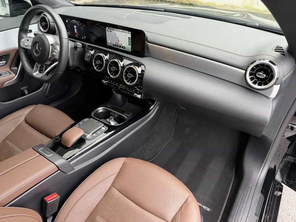 Mercedes-Benz CLA-Class D AMG Night LED MBUX Pano Standheizung 06/2022-photo-23