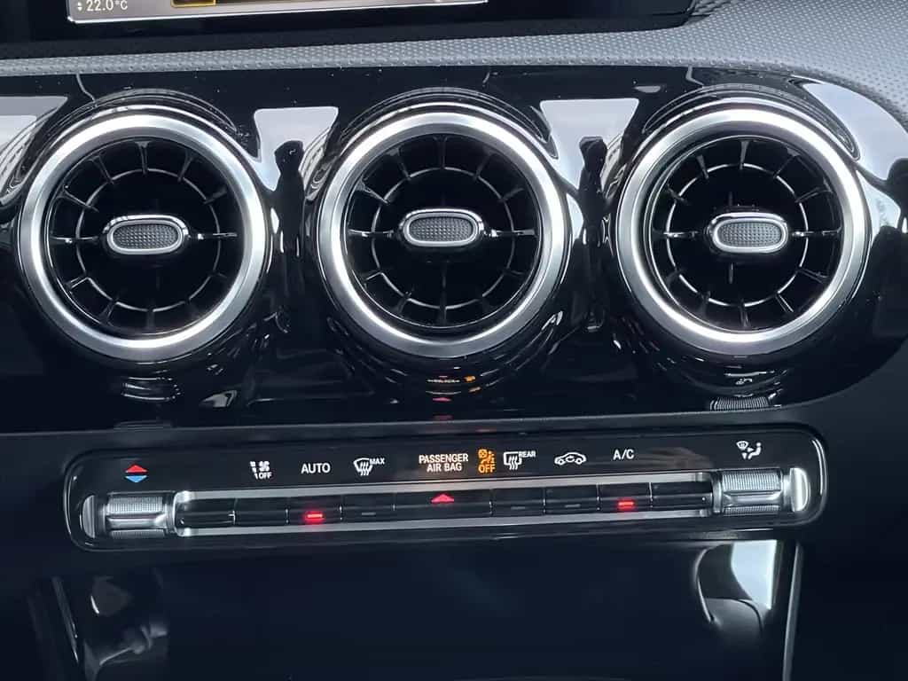Mercedes-Benz CLA-Class d Coupe LED MBUX-Plus Distronic RüKamera 06/2022-photo-22