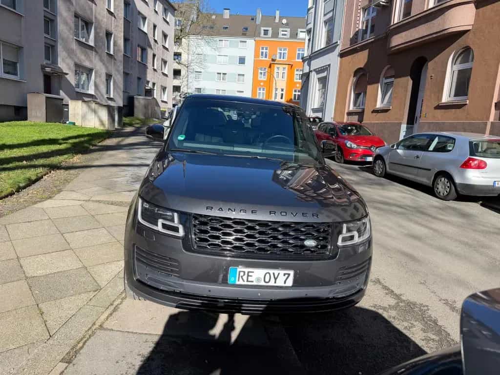 Land Rover Range Rover Rover 4.4 Liter SDV8 Vogue 02/2018-photo-1