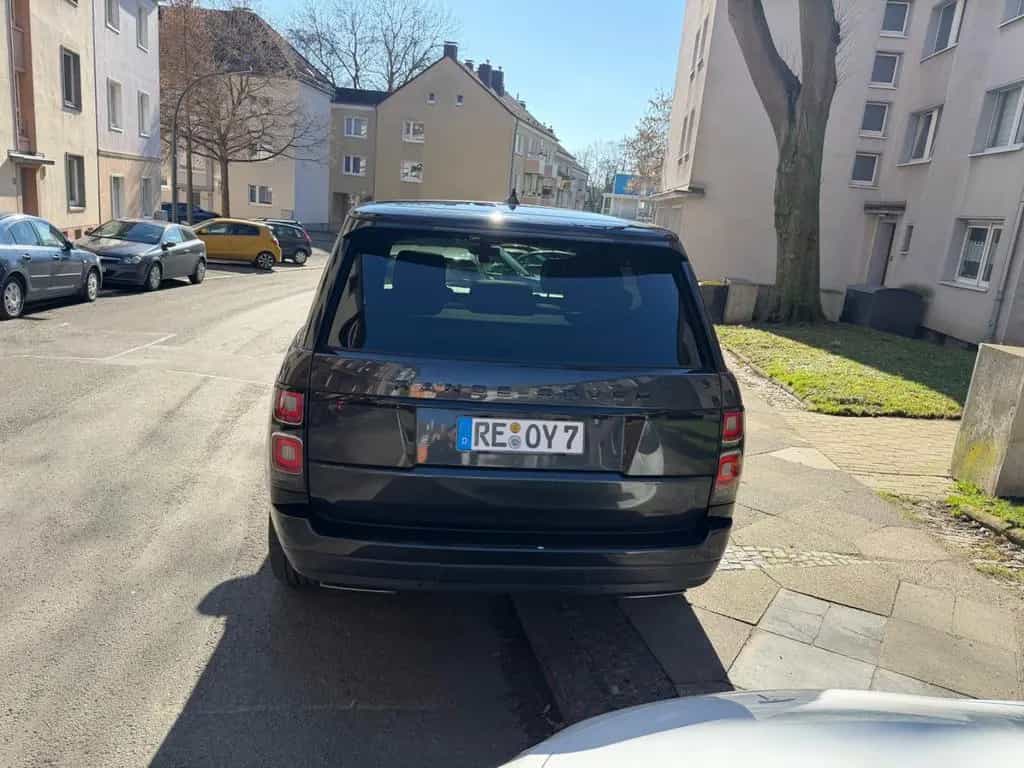 Land Rover Range Rover Rover 4.4 Liter SDV8 Vogue 02/2018-photo-3