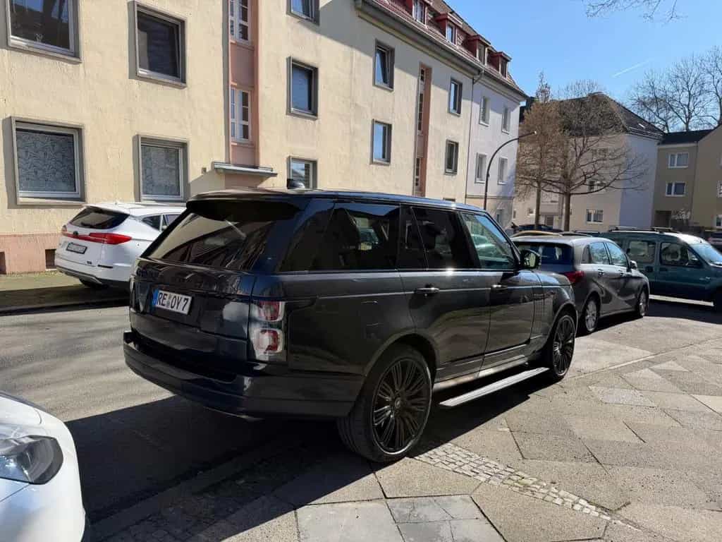 Land Rover Range Rover Rover 4.4 Liter SDV8 Vogue 02/2018-photo-4