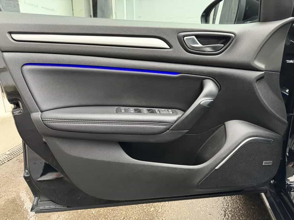 Renault Megane BOSE-Edition LED Navi HUD Virtual Kamera 03/2018-photo-10