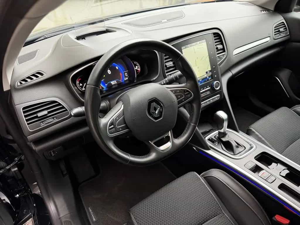 Renault Megane BOSE-Edition LED Navi HUD Virtual Kamera 03/2018-photo-11