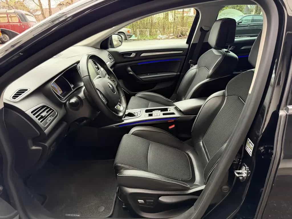 Renault Megane BOSE-Edition LED Navi HUD Virtual Kamera 03/2018-photo-12