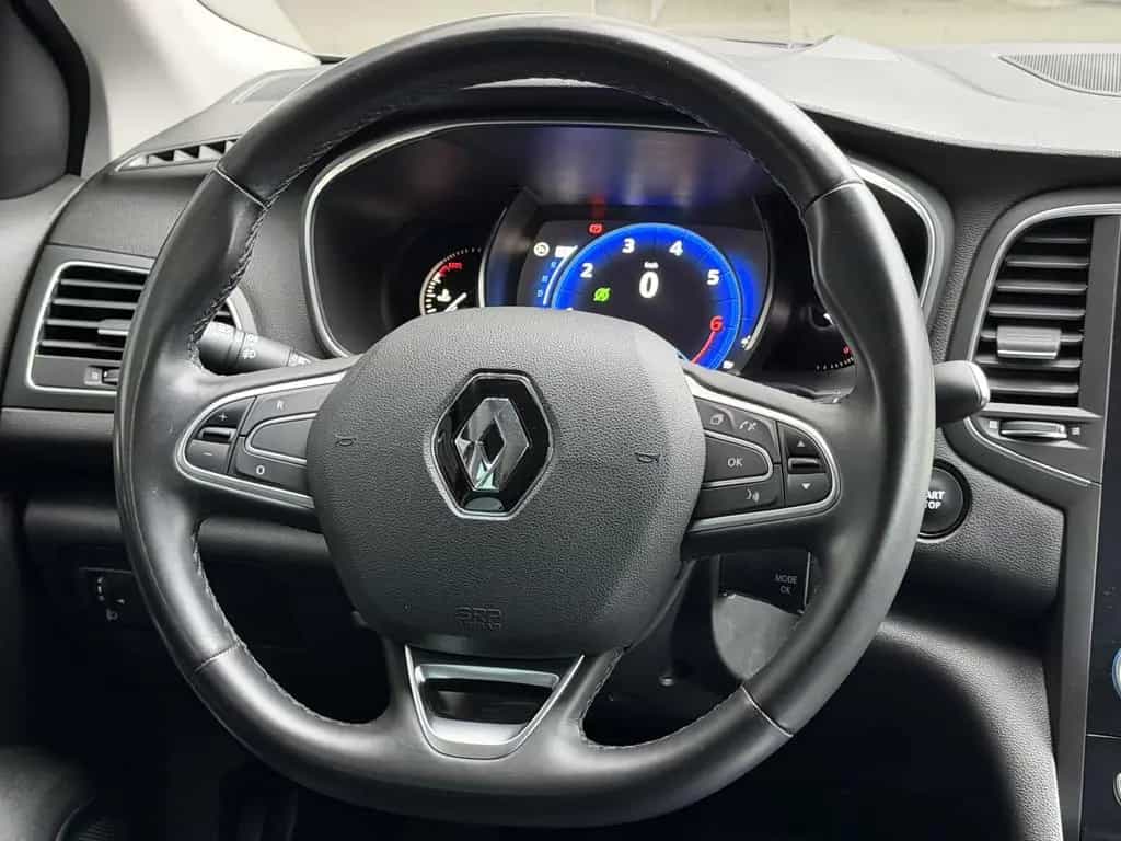 Renault Megane BOSE-Edition LED Navi HUD Virtual Kamera 03/2018-photo-17