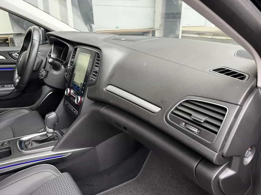 Renault Megane BOSE-Edition LED Navi HUD Virtual Kamera 03/2018-photo-21