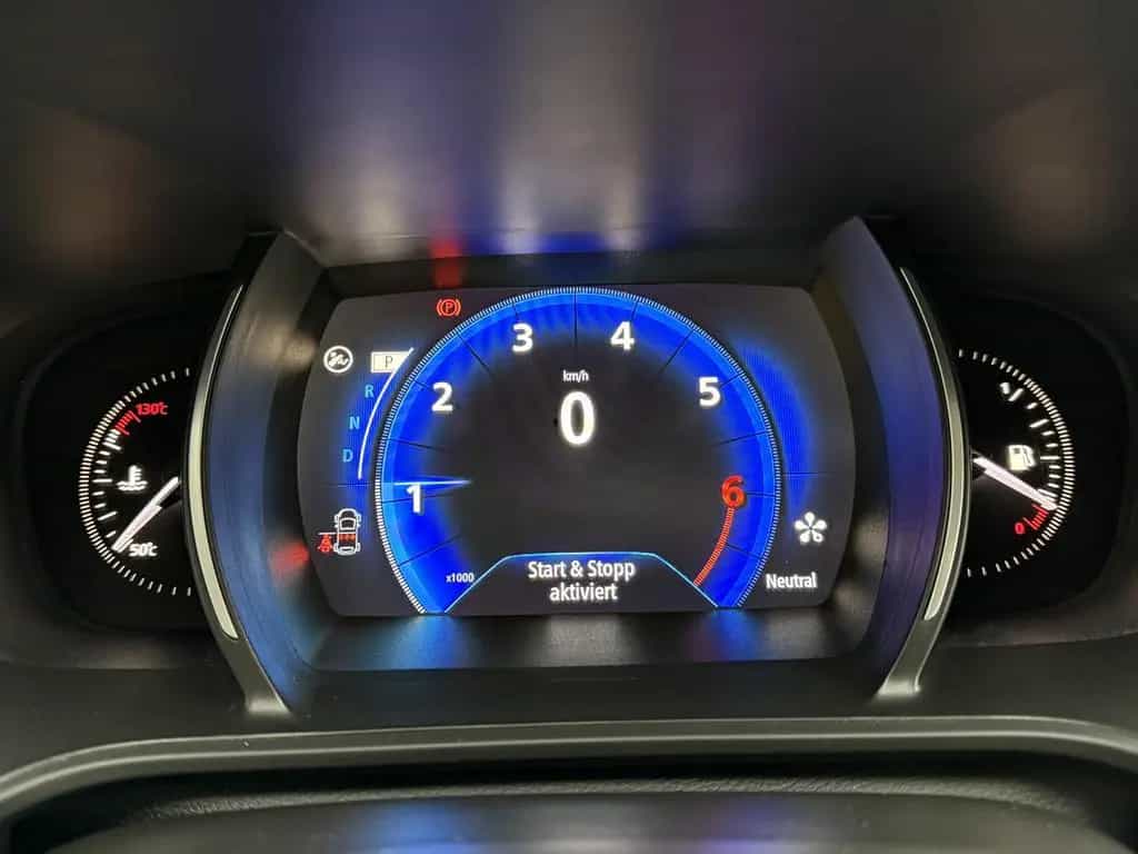 Renault Megane BOSE-Edition LED Navi HUD Virtual Kamera 03/2018-photo-32