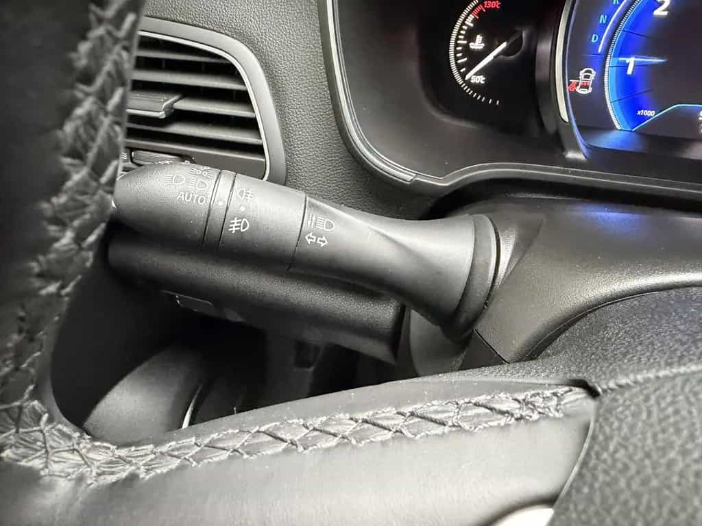 Renault Megane BOSE-Edition LED Navi HUD Virtual Kamera 03/2018-photo-33