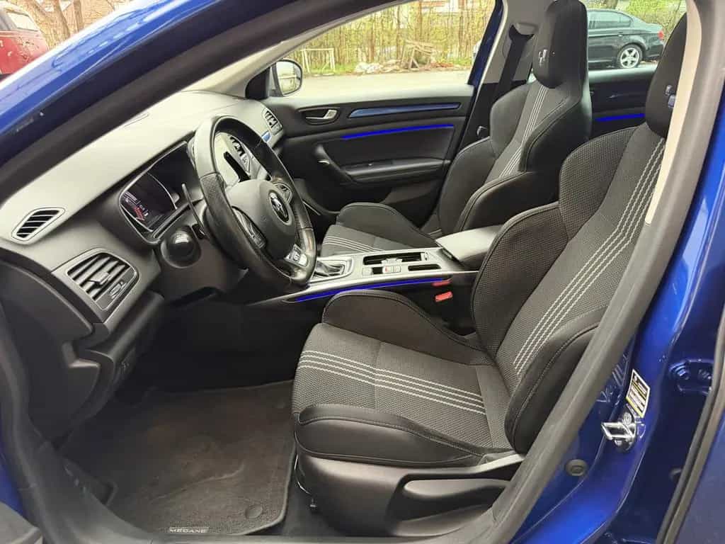 Renault Megane IV GT LED Navi Panorama Ambiente 4Control 08/2018-photo-12