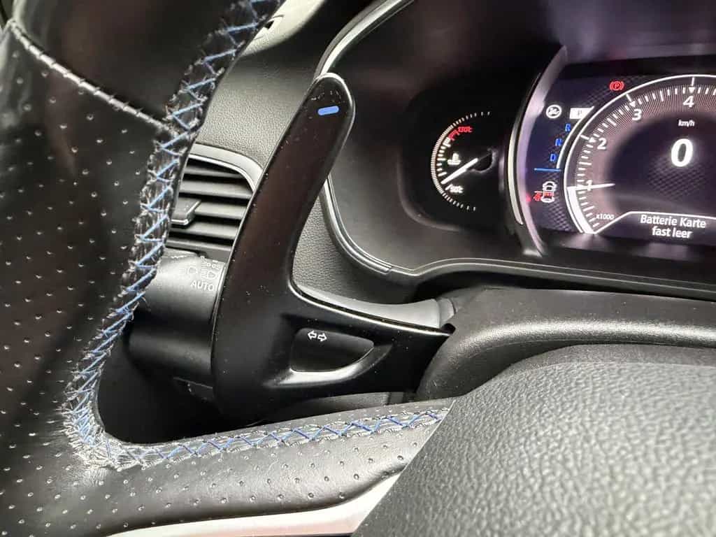 Renault Megane IV GT LED Navi Panorama Ambiente 4Control 08/2018-photo-32