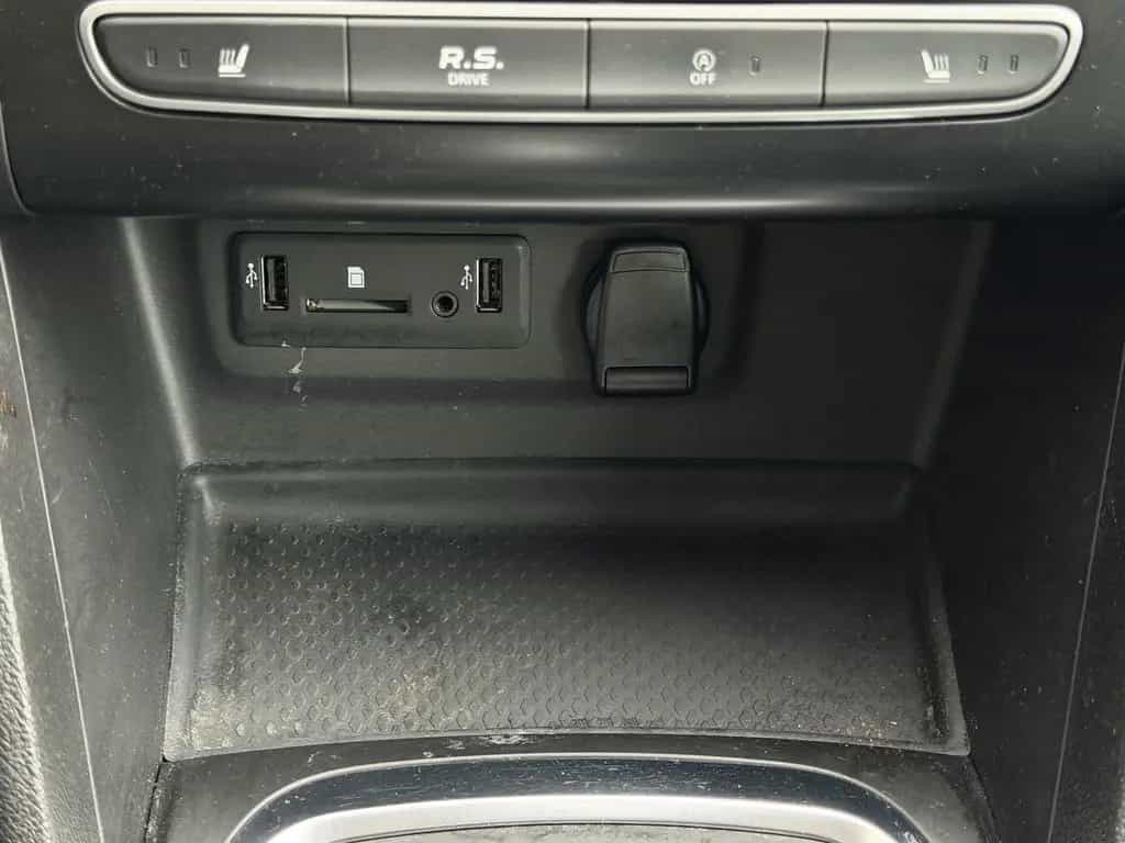 Renault Megane IV GT LED Navi Panorama Ambiente 4Control 08/2018-photo-36