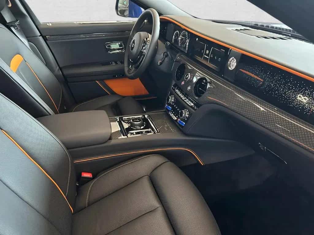Rolls-Royce Ghost Black Badge Ghost *PROVENANCE* 07/2025-photo-9