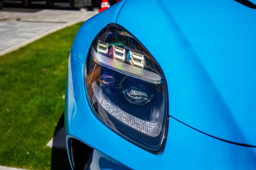 Aston Martin V8 Vantage Carbon /360 Cam/Warranty/Adapt. Susp./Track Mode 09/2024-photo-26