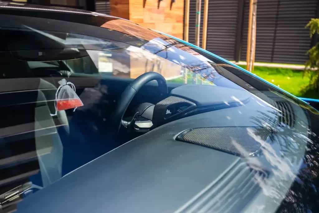 Aston Martin V8 Vantage Carbon /360 Cam/Warranty/Adapt. Susp./Track Mode 09/2024-photo-34
