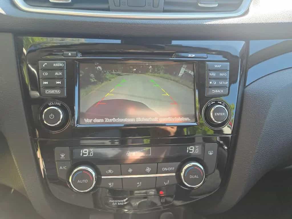 Nissan Qashqai Acenta Navi SKR WKR Kamera PDC 03/2017-photo-21