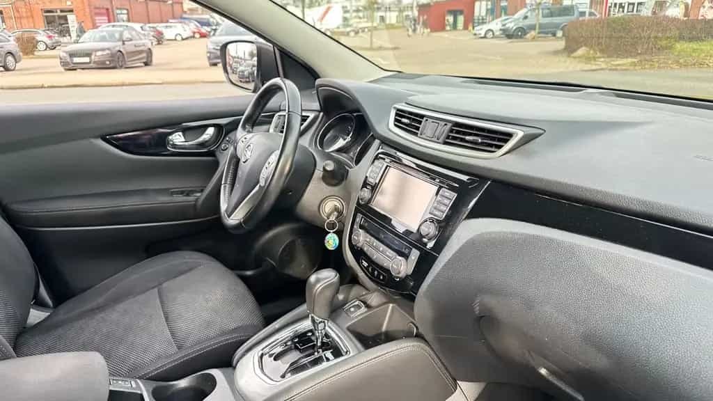 Nissan Qashqai Acenta*AUTOMATIK*EURO6*NAVI*TÜV10/27*PDC 03/2017-photo-11