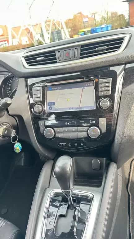 Nissan Qashqai Acenta*AUTOMATIK*EURO6*NAVI*TÜV10/27*PDC 03/2017-photo-12