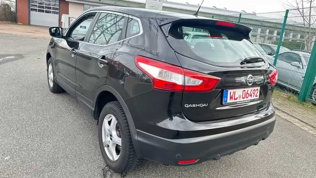 Nissan Qashqai Acenta*AUTOMATIK*EURO6*NAVI*TÜV10/27*PDC 03/2017-photo-4