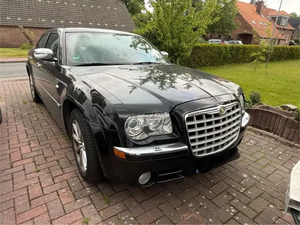 Chrysler 300C 3.5 V6 Vollausstattung Leder... 10/2004-photo-0