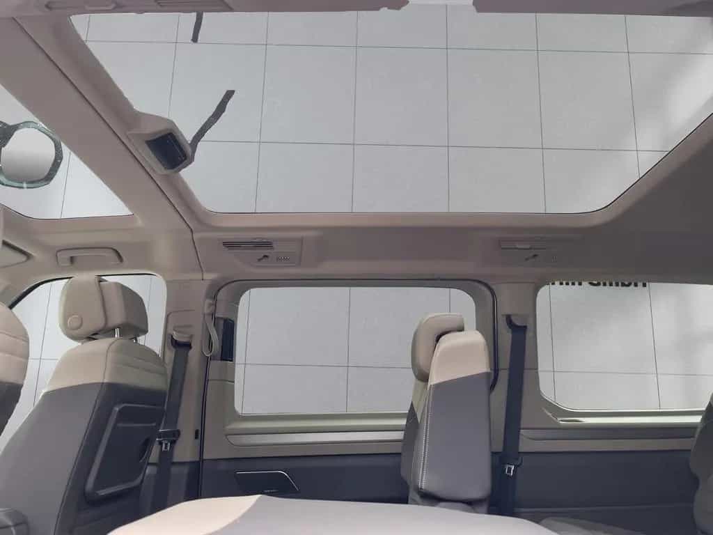 Volkswagen T7 Multivan Lang LÜ HUD ACC Pano Memo AHK Kamera 09/2023-photo-37