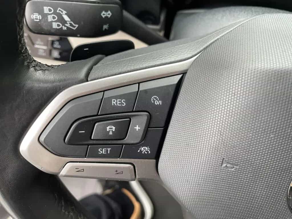 Volkswagen T7 Multivan Lang LÜ HUD ACC Pano Memo AHK Kamera 09/2023-photo-40