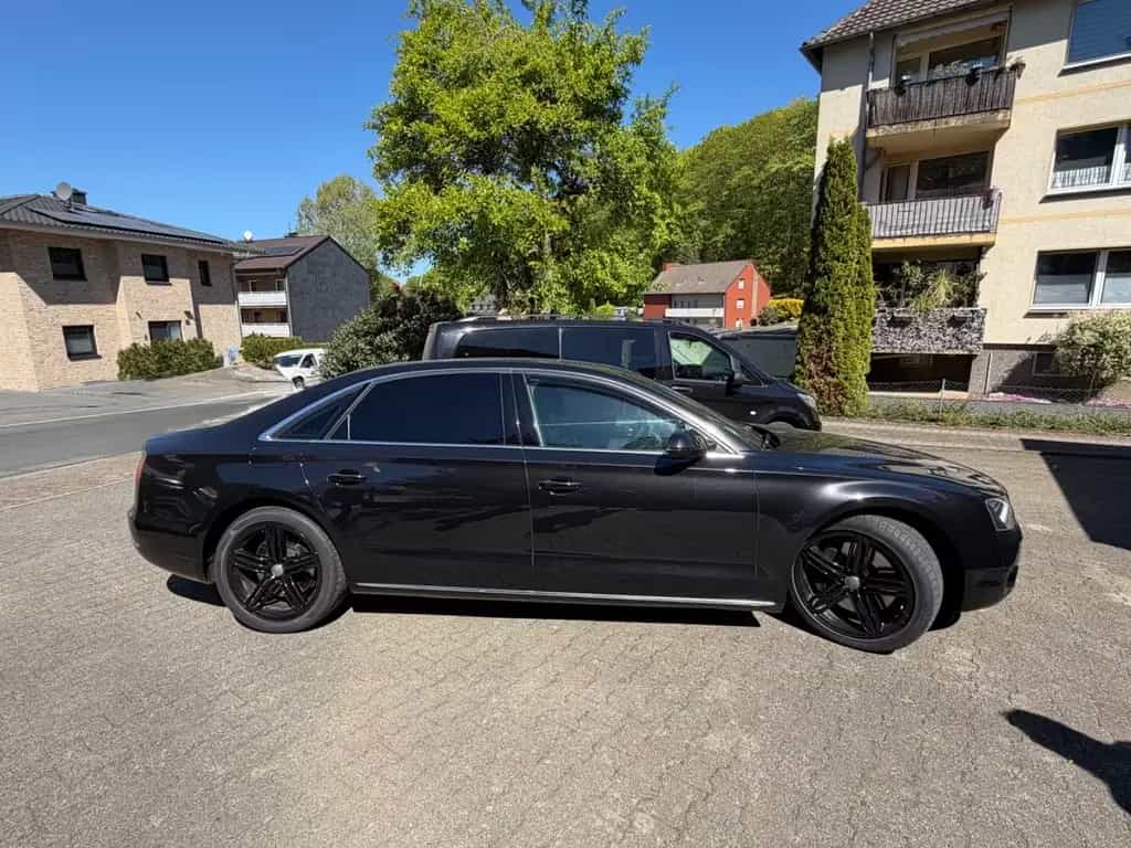 Audi A8 L 4.2 FSI tiptronic quattro - 07/2011-photo-3