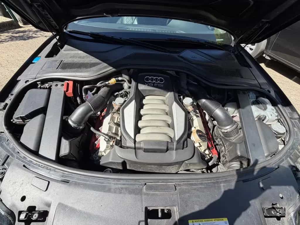 Audi A8 L 4.2 FSI tiptronic quattro - 07/2011-photo-9
