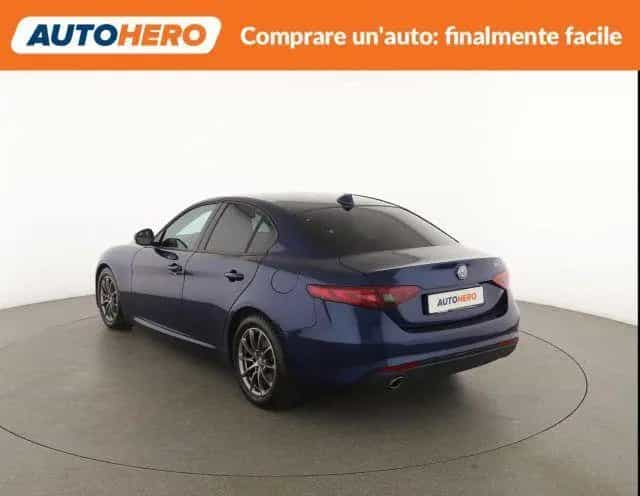 Alfa Romeo Giulia ALFA ROMEO Giulia 2.2 Turbodiesel 150 CV AT8 06/2017-photo-3