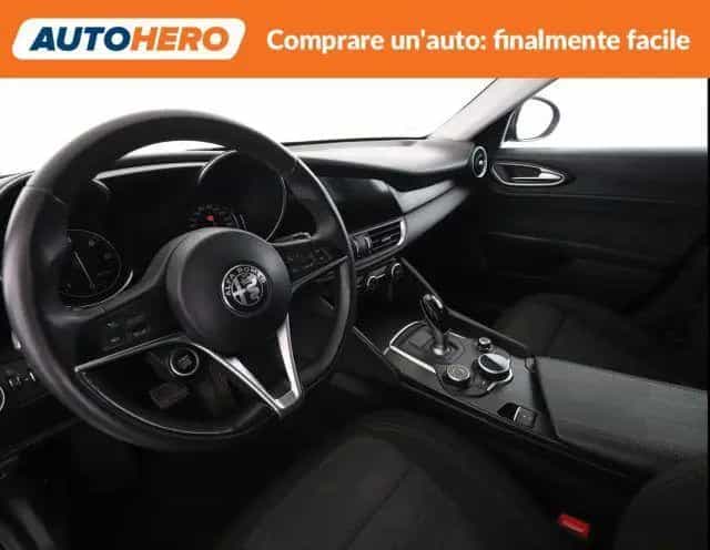Alfa Romeo Giulia ALFA ROMEO Giulia 2.2 Turbodiesel 150 CV AT8 06/2017-photo-6