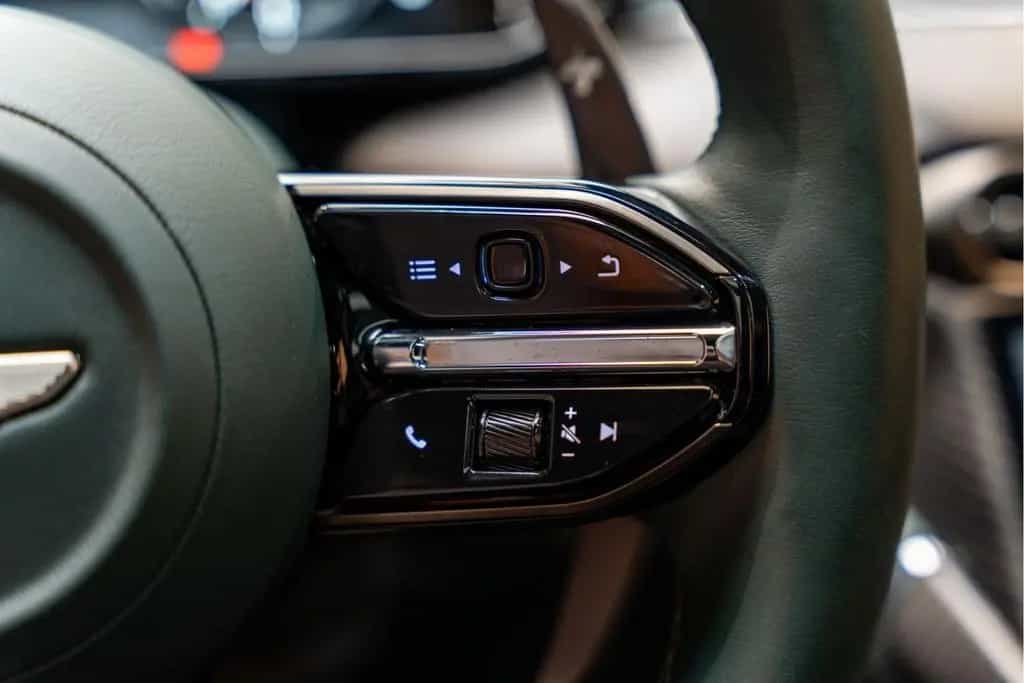 Aston Martin Vanquish V12 Carbon Keramisch 6.0 V12 Forest Gre 09/2024-photo-34
