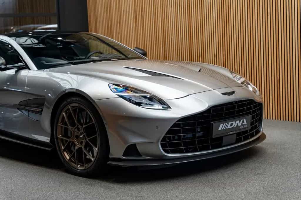 Aston Martin Vanquish V12 Carbon Keramisch 6.0 V12 Forest Gre 09/2024-photo-8