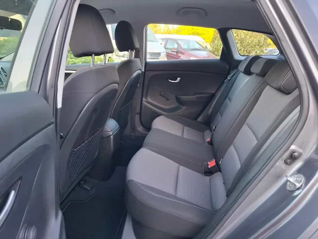 Hyundai i30 cw 1.6GDI  Style  *AHK  *HU/AU-NEU! 02/2015-photo-10