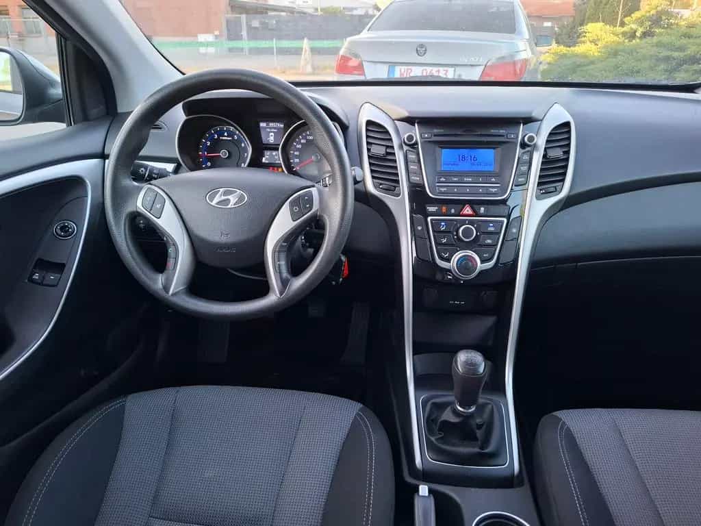 Hyundai i30 cw 1.6GDI  Style  *AHK  *HU/AU-NEU! 02/2015-photo-11