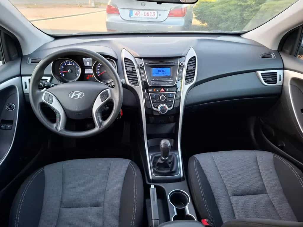 Hyundai i30 cw 1.6GDI  Style  *AHK  *HU/AU-NEU! 02/2015-photo-12