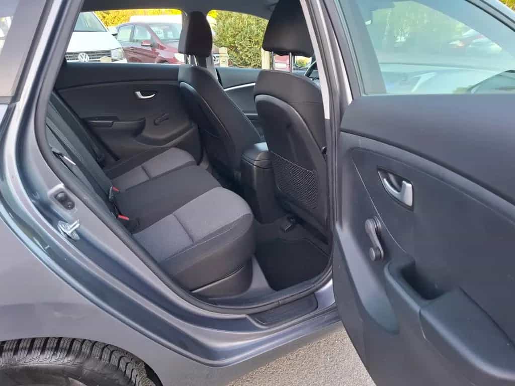 Hyundai i30 cw 1.6GDI  Style  *AHK  *HU/AU-NEU! 02/2015-photo-16