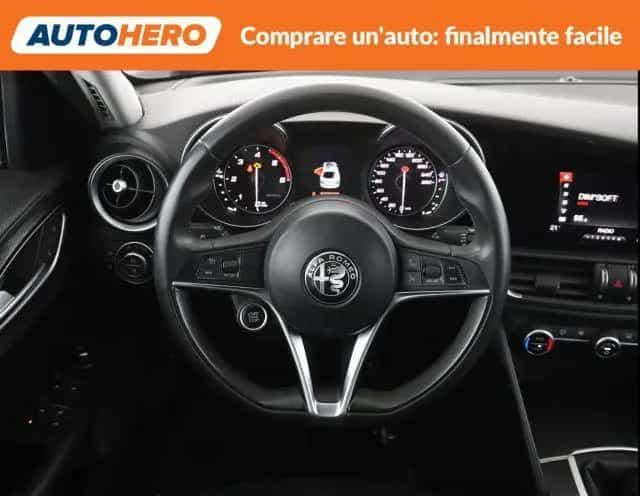 Alfa Romeo Giulia ALFA ROMEO Giulia 2.2 Turbodiesel 150 CV 09/2017-photo-11