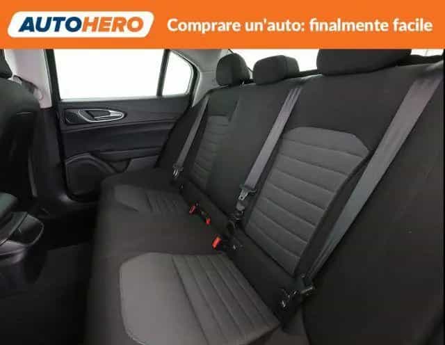 Alfa Romeo Giulia ALFA ROMEO Giulia 2.2 Turbodiesel 150 CV 09/2017-photo-8