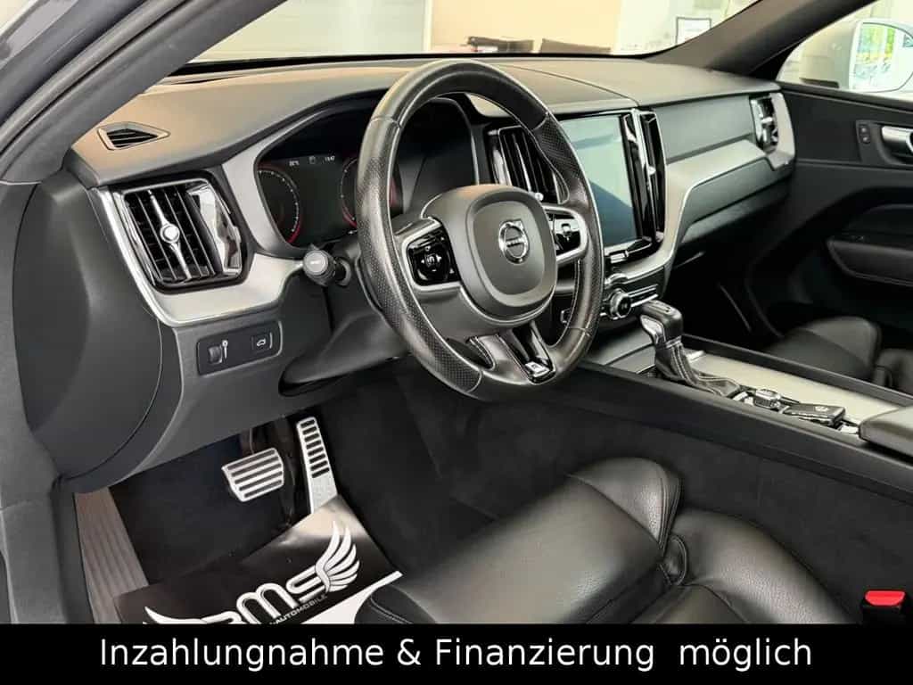 Volvo XC60 R Design Pano.AHK.Garantie 05.2027 12/2018-photo-7