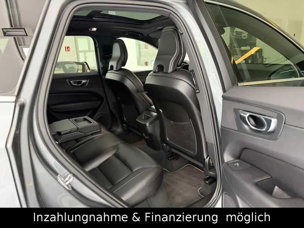 Volvo XC60 R Design Pano.AHK.Garantie 05.2027 12/2018-photo-9