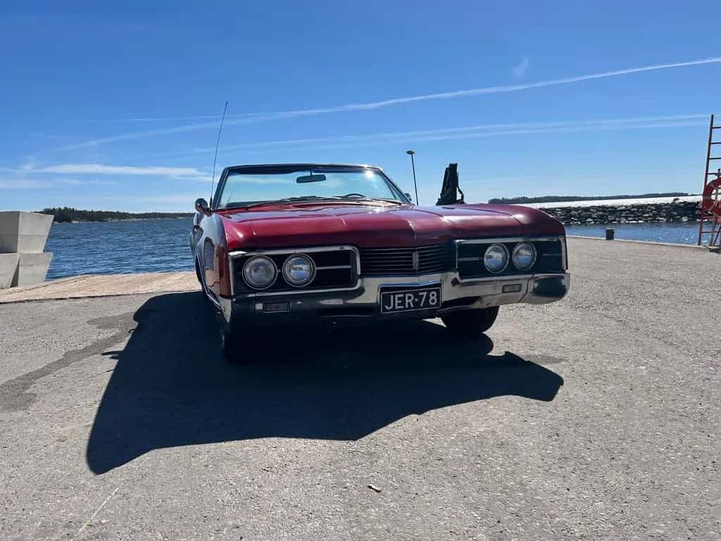 Oldsmobile Delmont 88 01/1967-photo-1